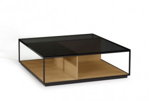 Mesa de centro negro y madera