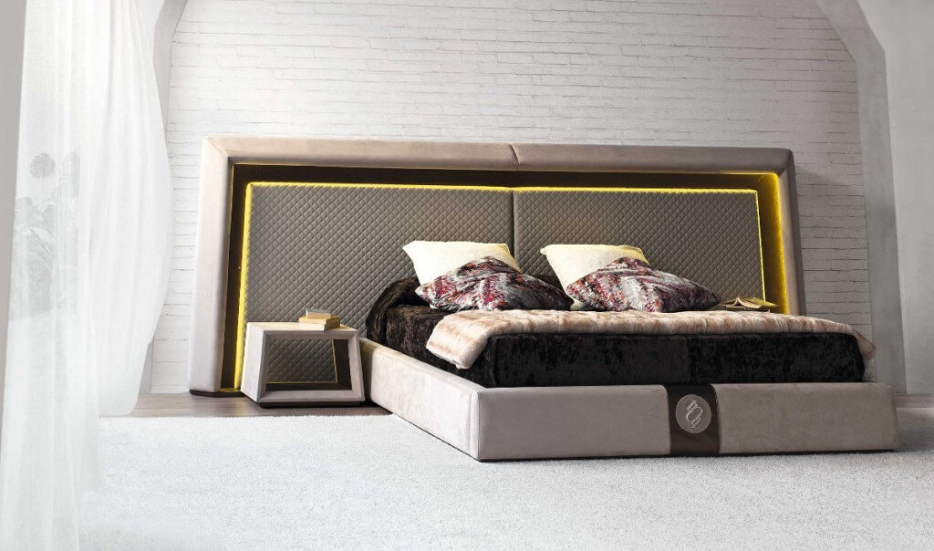 Cabecero de cama con luz