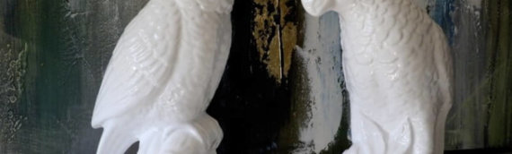 Loro En Cerámica Blanco